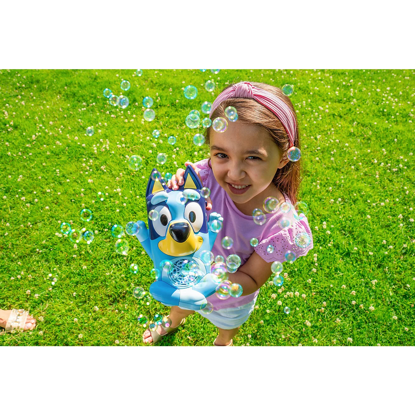 Fubbles Kids' Bluey Musical Bubble Machine