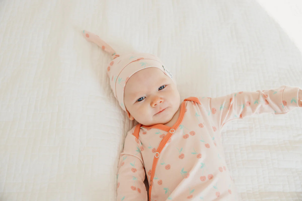 Copper Pearl Cheery Newborn Knotted Gown & Top Knot Hat