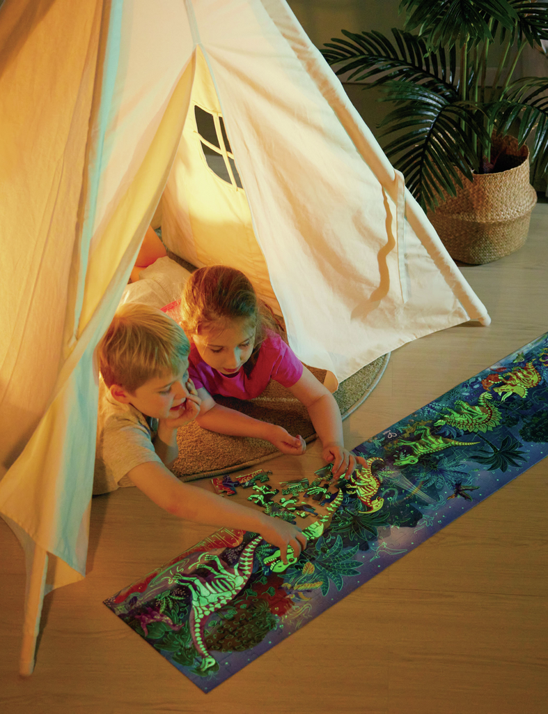 Hape 200 Piece Dinosaurs Glow Puzzle