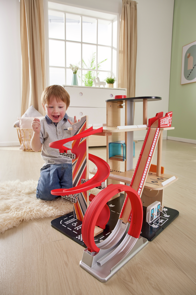 Hape Gearhead Stunt Garage