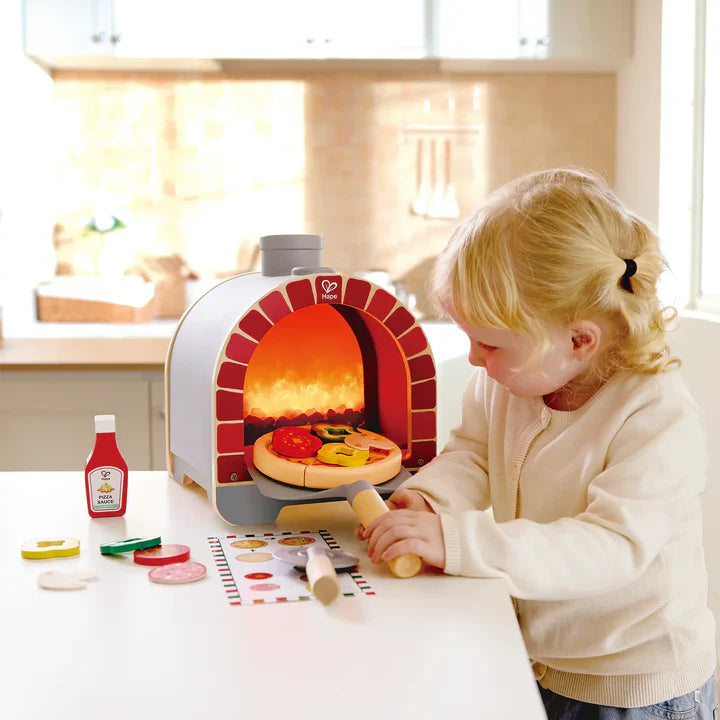 Hape Light & Sizzle Pizza Oven