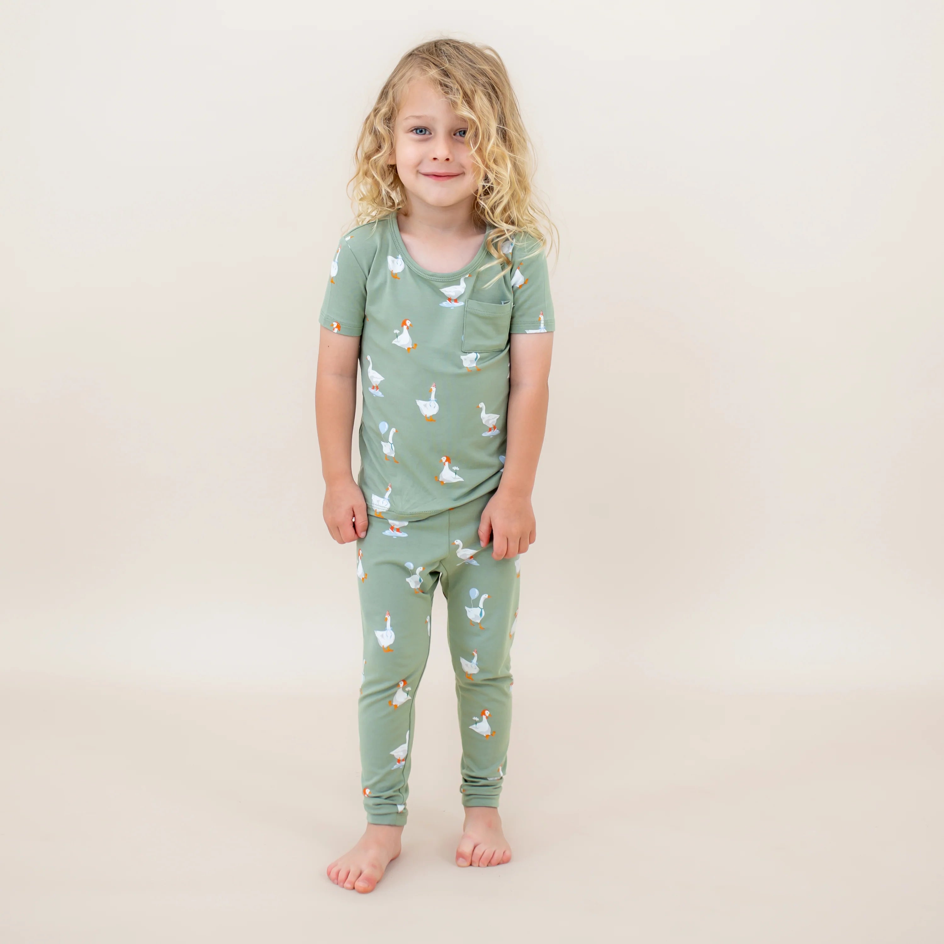 Kyte Baby Short Sleeve with Pants Pajamas in Silly Goose