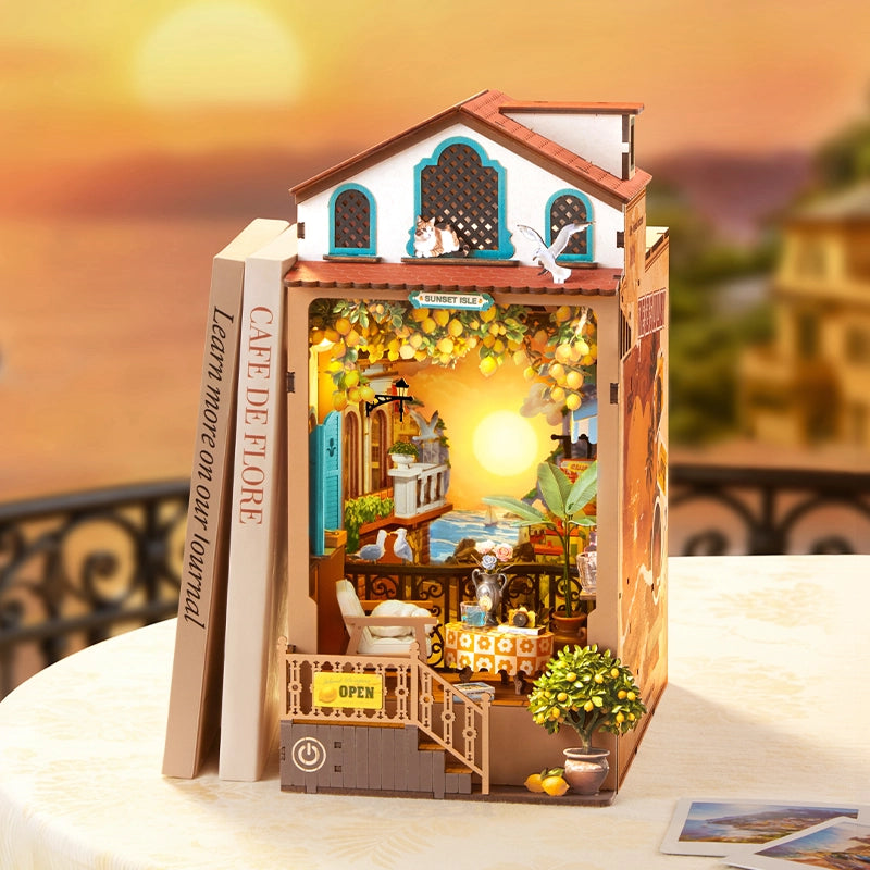 Sunset Isle Book Nook